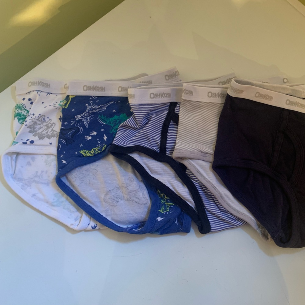Carter's brand boys briefs- size 14